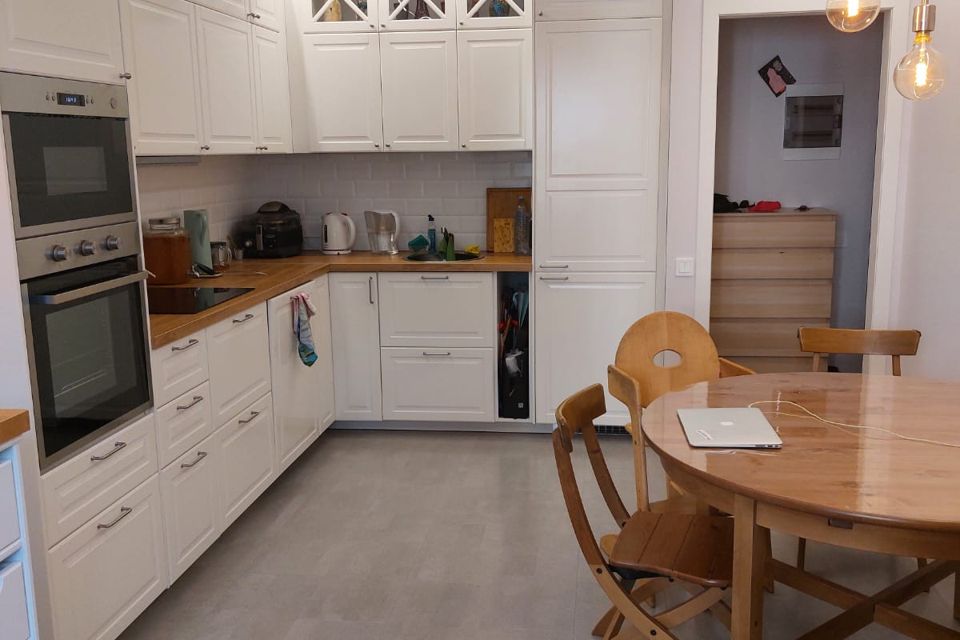 Продаётся 3-комнатная квартира, 75.7 м²