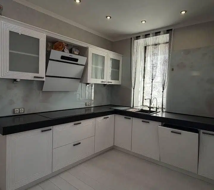 Продаётся 2-комнатная квартира, 100 м²