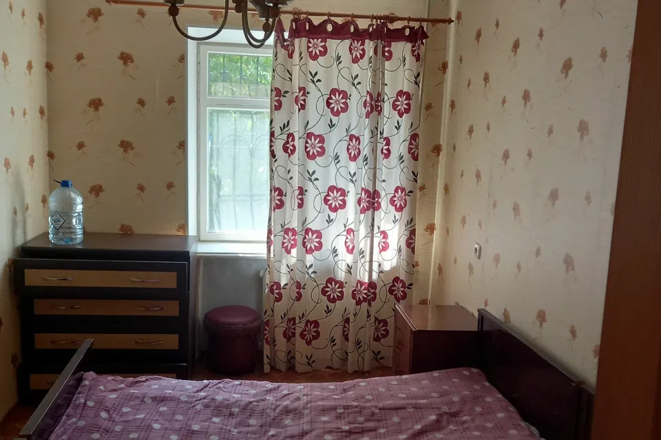 Продаётся 3-комнатная квартира, 60 м²