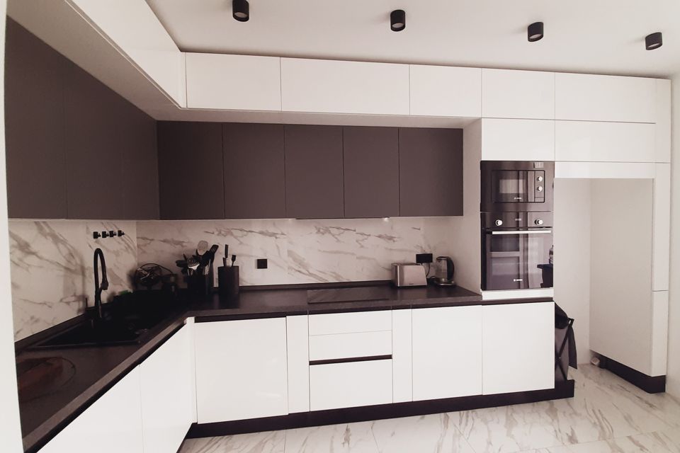 Продаётся 2-комнатная квартира, 58.9 м²