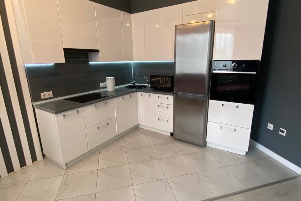 Продаётся 2-комнатная квартира, 70.2 м²