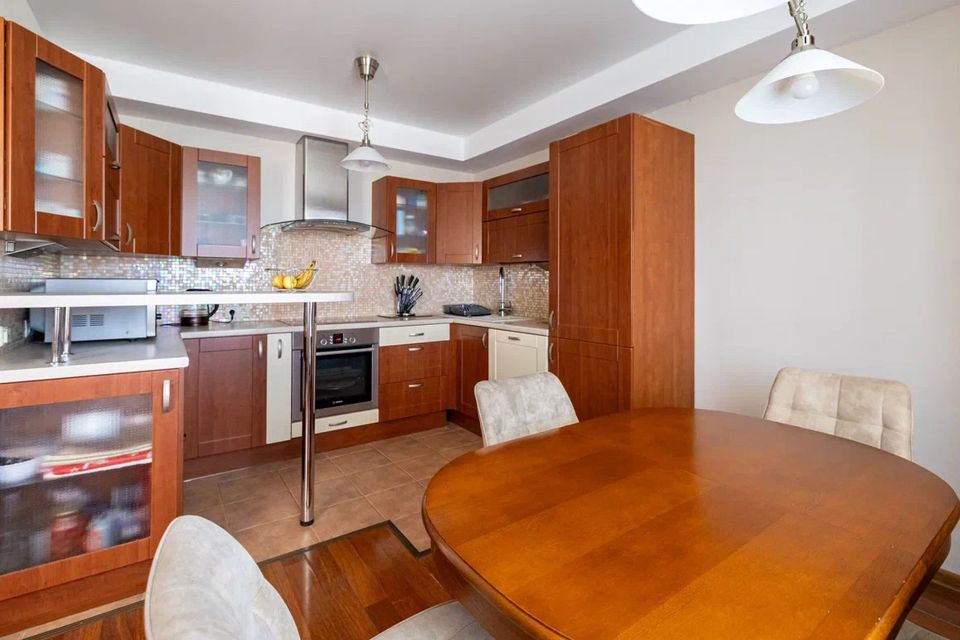 Продаётся 3-комнатная квартира, 81.7 м²