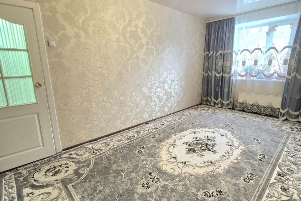 Продаётся 4-комнатная квартира, 81 м²