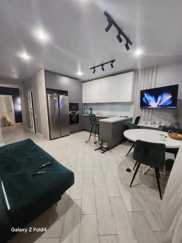 Продаётся 4-комнатная квартира, 98.6 м²