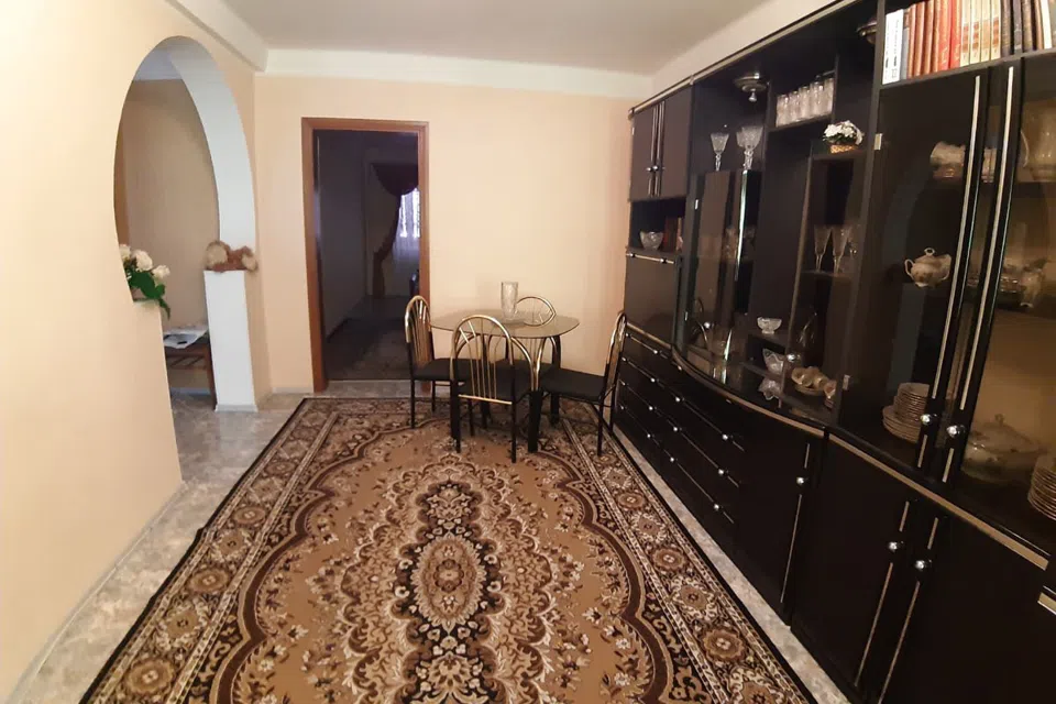 Продаётся 3-комнатная квартира, 70 м²