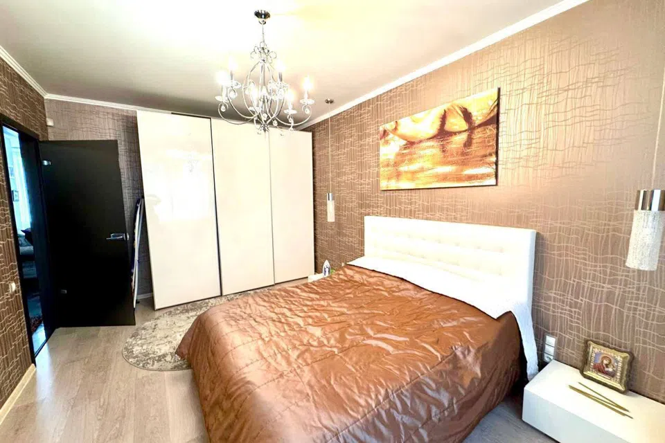 Продаётся 3-комнатная квартира, 70 м²