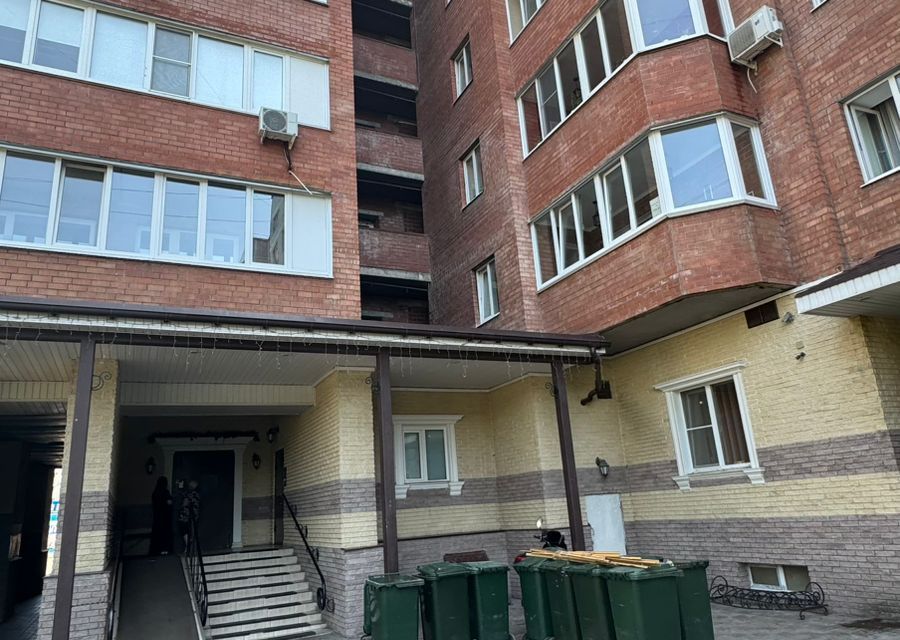 Продаётся 3-комнатная квартира, 100.3 м²