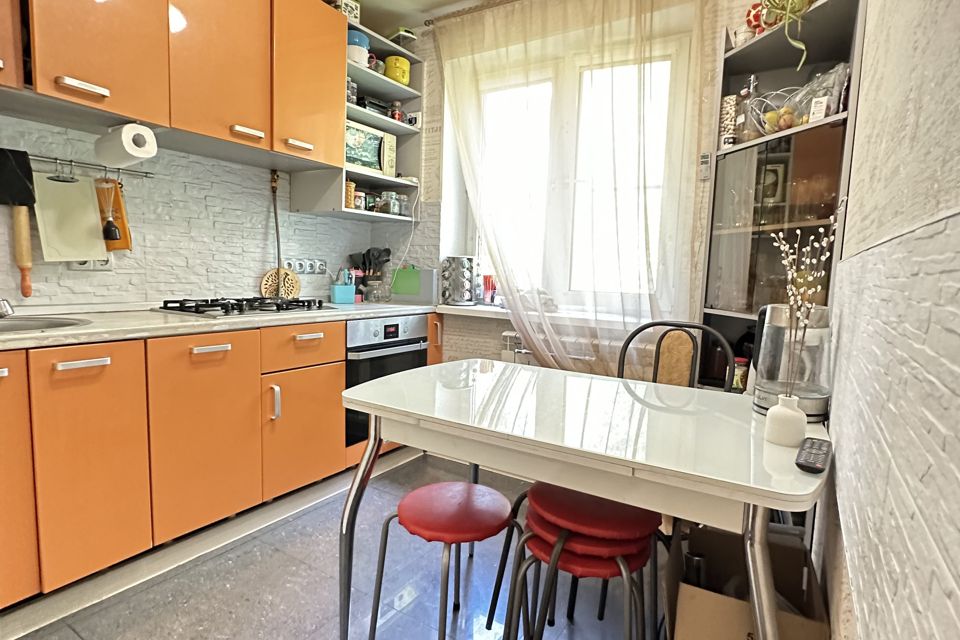 Продаётся 3-комнатная квартира, 57 м²
