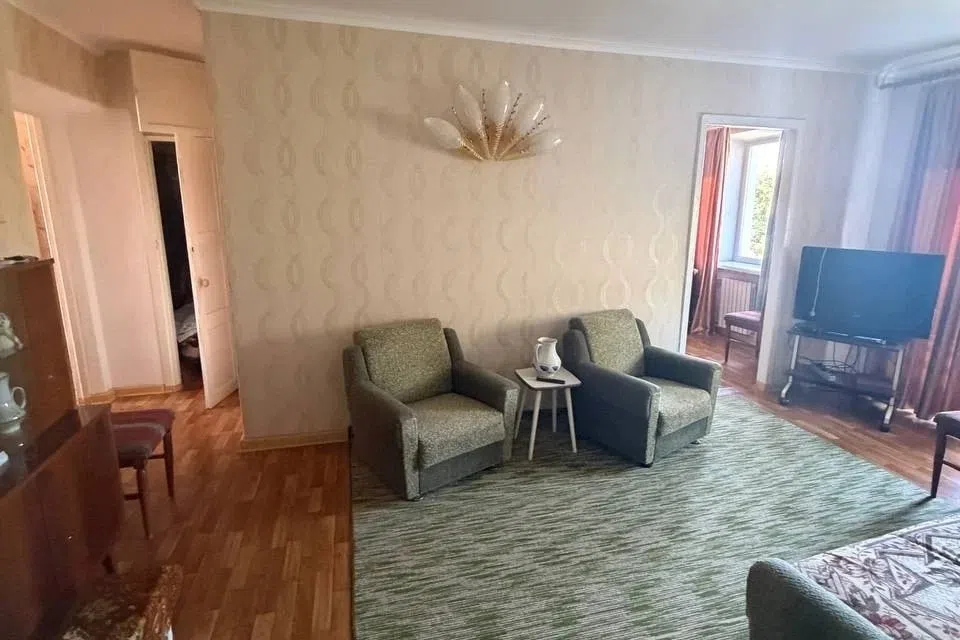 Продаётся 3-комнатная квартира, 56 м²