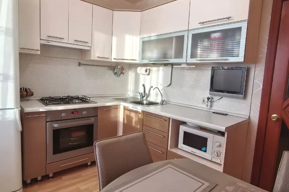 Продаётся 3-комнатная квартира, 69.4 м²