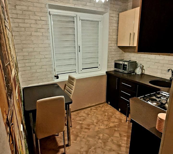 Продаётся 3-комнатная квартира, 57.8 м²