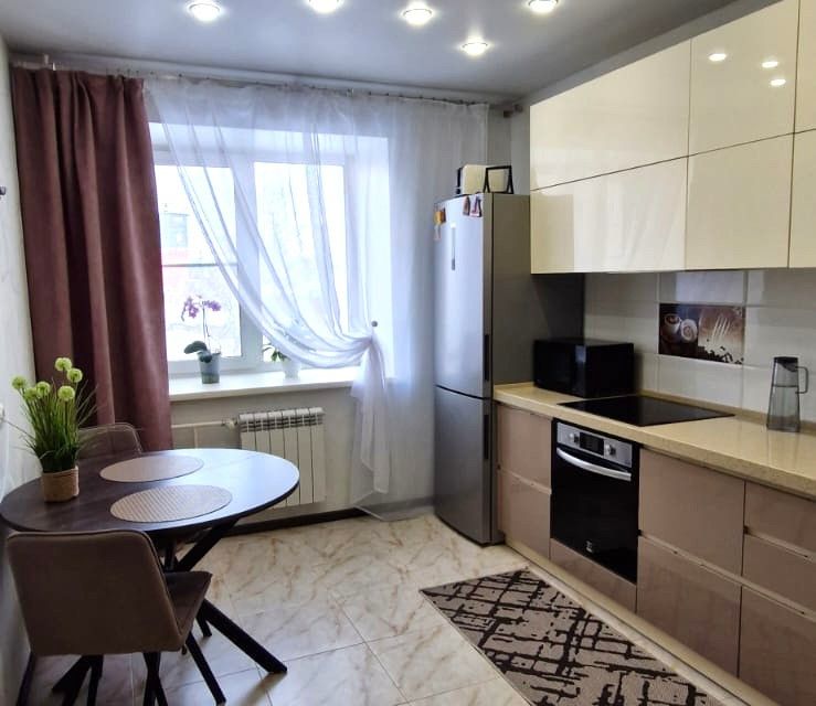 Продаётся 2-комнатная квартира, 62 м²