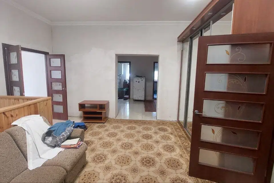 Продаётся 1-этажный дом, 195 м²