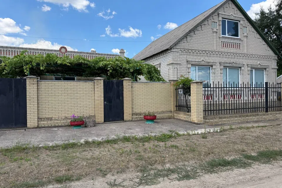 Продаётся 2-этажный дом, 119 м²