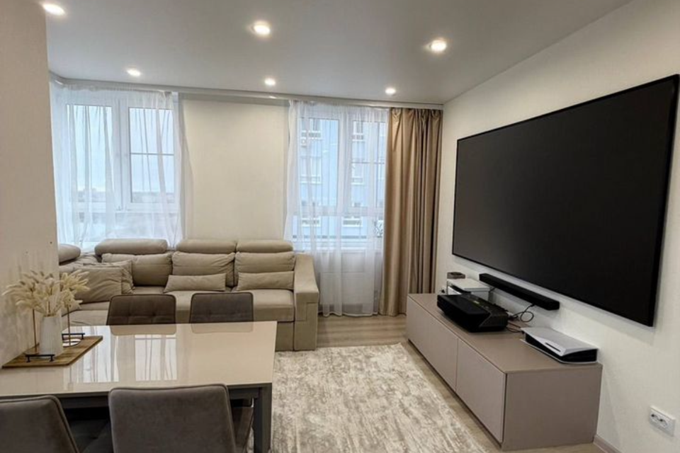 Продаётся 3-комнатная квартира, 55.8 м²