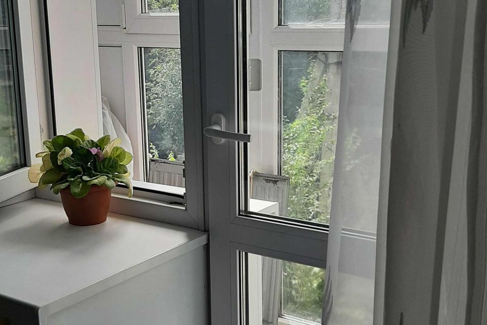 Продаётся 1-комнатная квартира, 42 м²