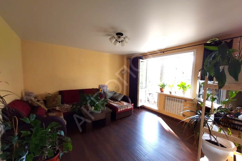Продаётся 4-комнатная квартира, 85.7 м²