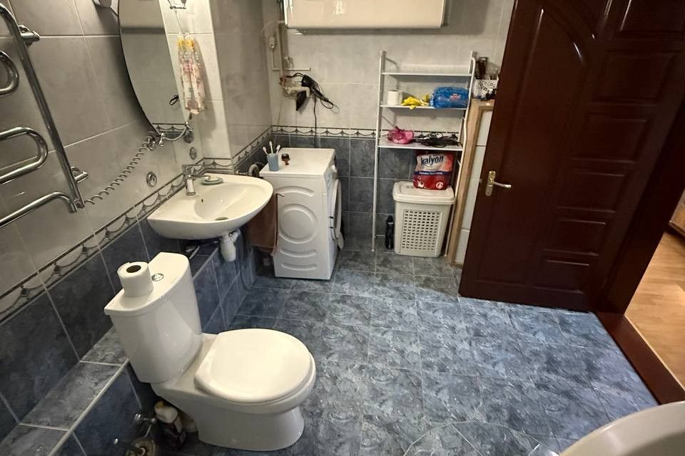 Продаётся 4-комнатная квартира, 84 м²