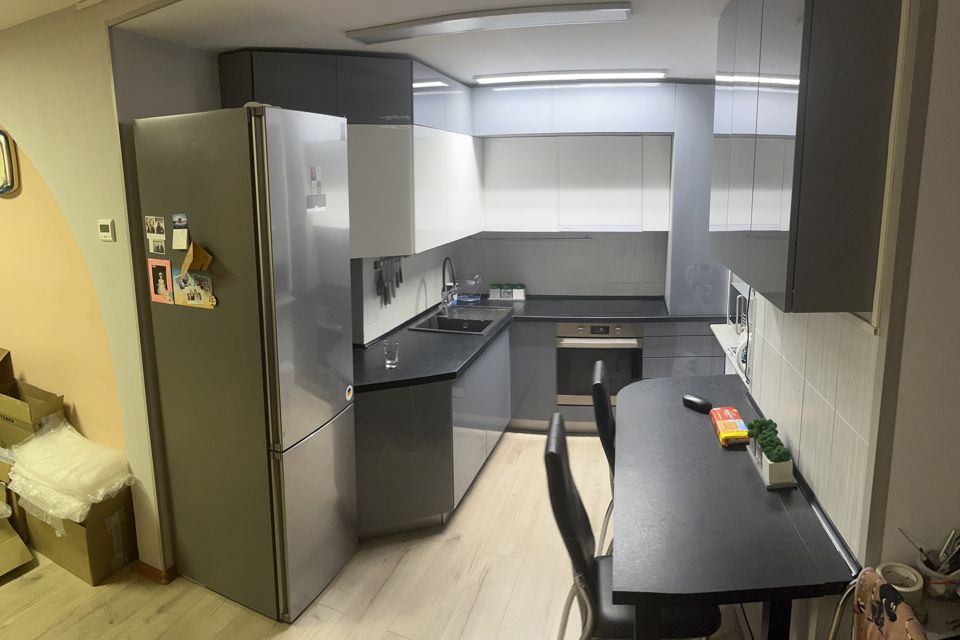 Продаётся 3-комнатная квартира, 58.6 м²