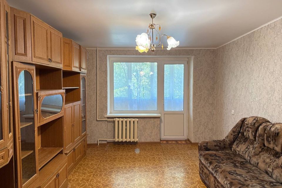Продаётся 3-комнатная квартира, 57.3 м²