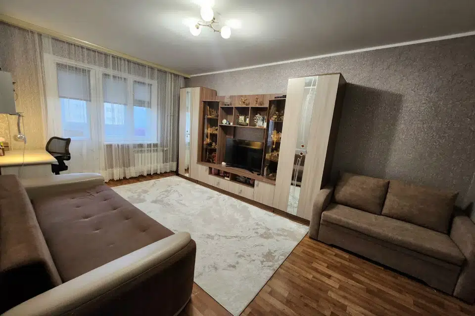 Продаётся 1-комнатная квартира, 43.2 м²