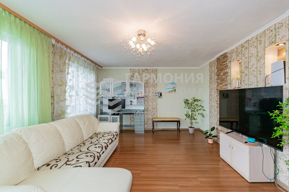 Продаётся 2-комнатная квартира, 65.4 м²