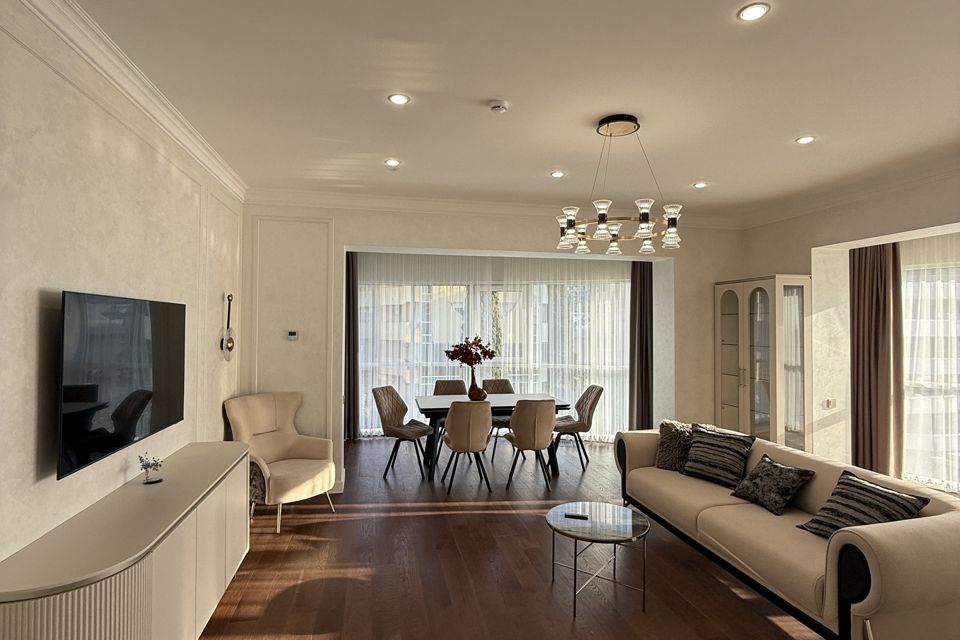 Продаётся 3-комнатная квартира, 115 м²