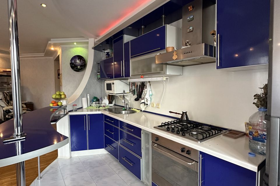 Продаётся 2-комнатная квартира, 94.5 м²