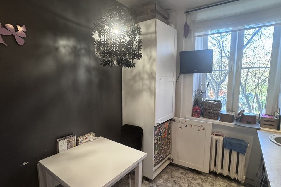 Продаётся 3-комнатная квартира, 48 м²