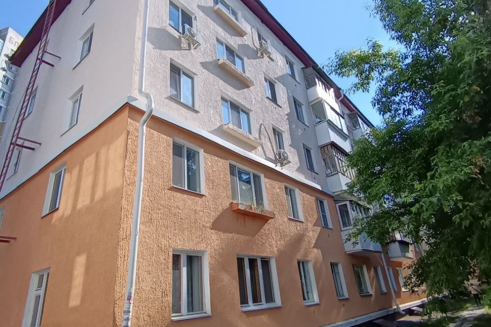 Продаётся 3-комнатная квартира, 56.1 м²