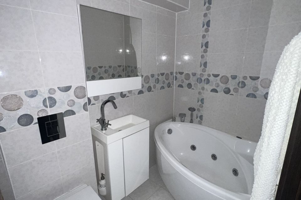 Продаётся 3-комнатная квартира, 60 м²