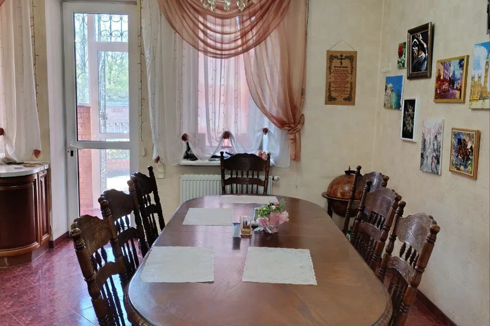Продаётся 2-этажный дом, 480 м²