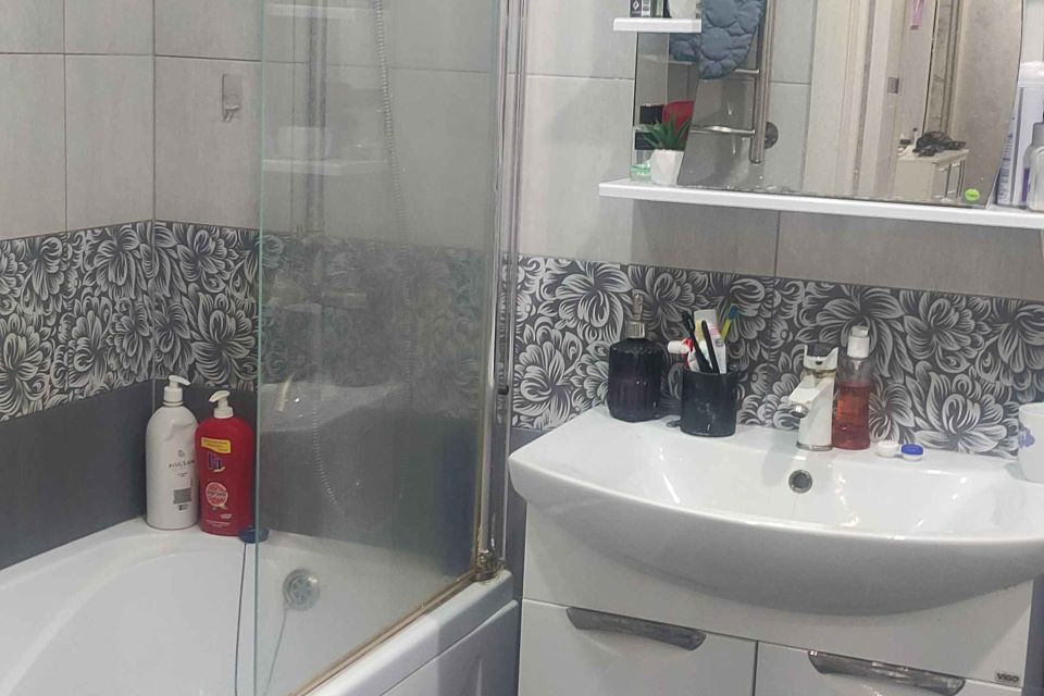 Продаётся 3-комнатная квартира, 50 м²