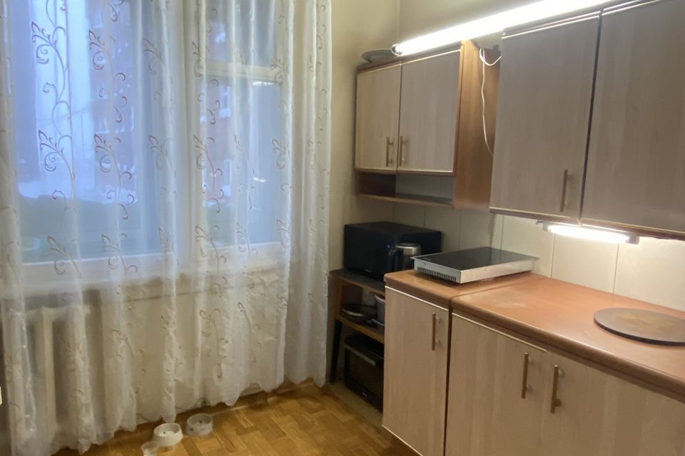 Продаётся 4-комнатная квартира, 81.5 м²