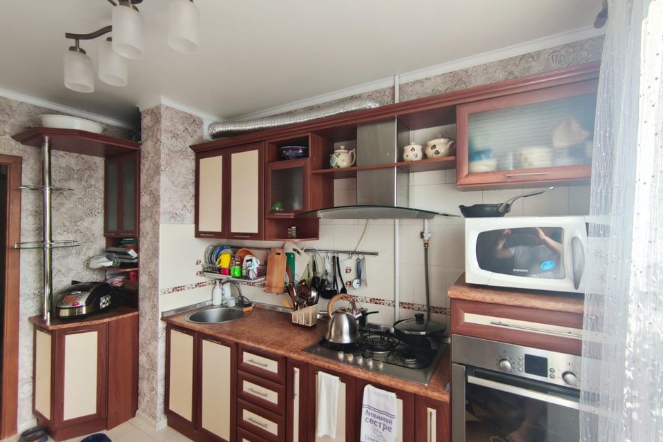 Продаётся 4-комнатная квартира, 80.4 м²