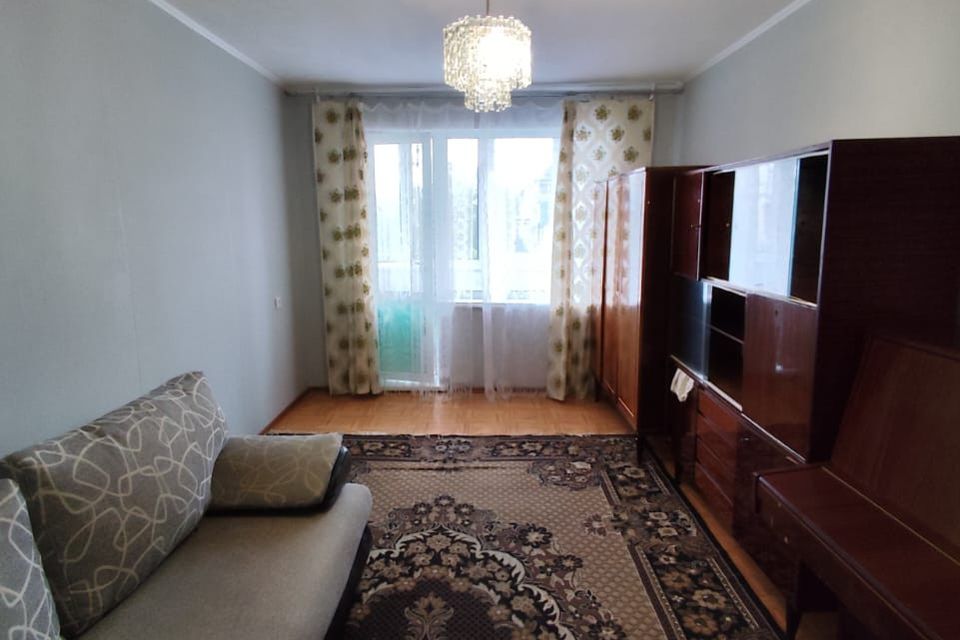 Сдаётся 2-комнатная квартира, 61 м²