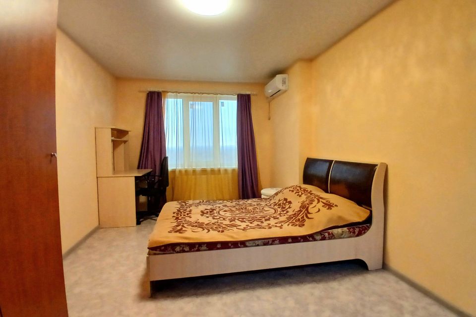 Сдаётся 2-комнатная квартира, 70 м²