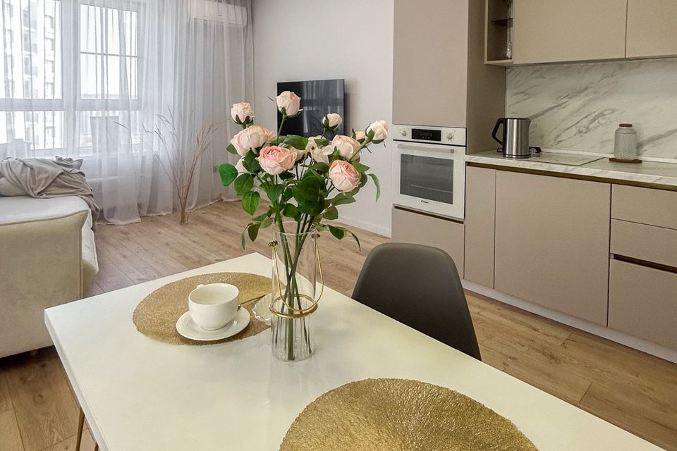 Продаётся 1-комнатная квартира, 52.5 м²