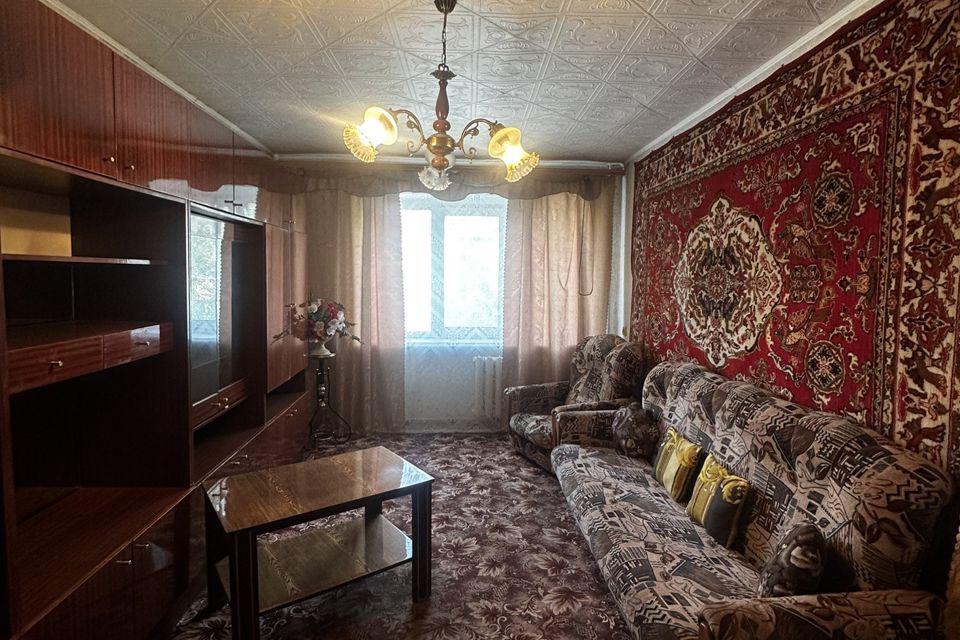 Продаётся 3-комнатная квартира, 59.3 м²