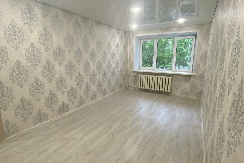 Продаётся 3-комнатная квартира, 56 м²