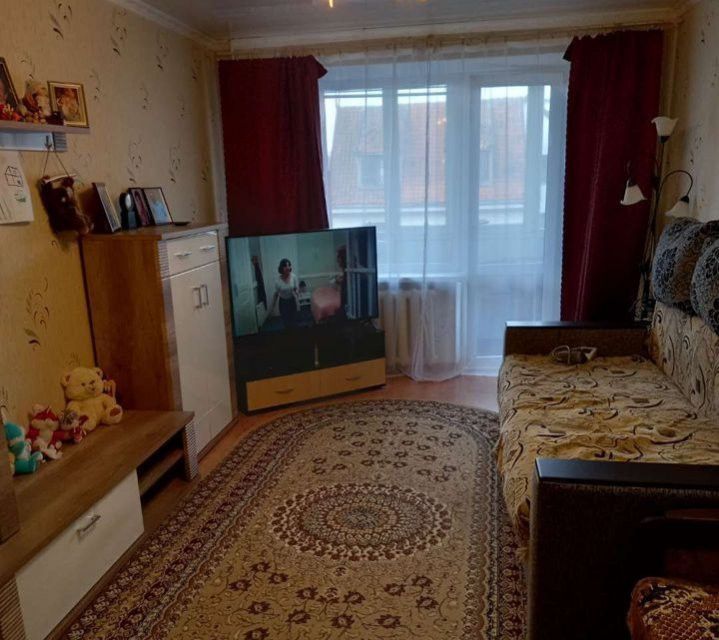 Продаётся 3-комнатная квартира, 58 м²