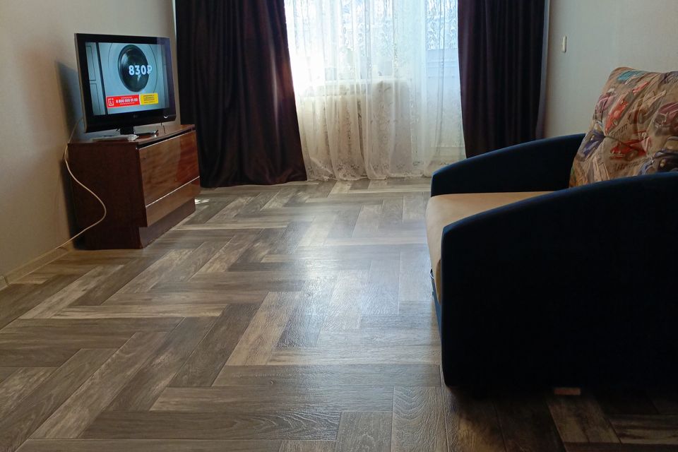 Продаётся 3-комнатная квартира, 58.2 м²