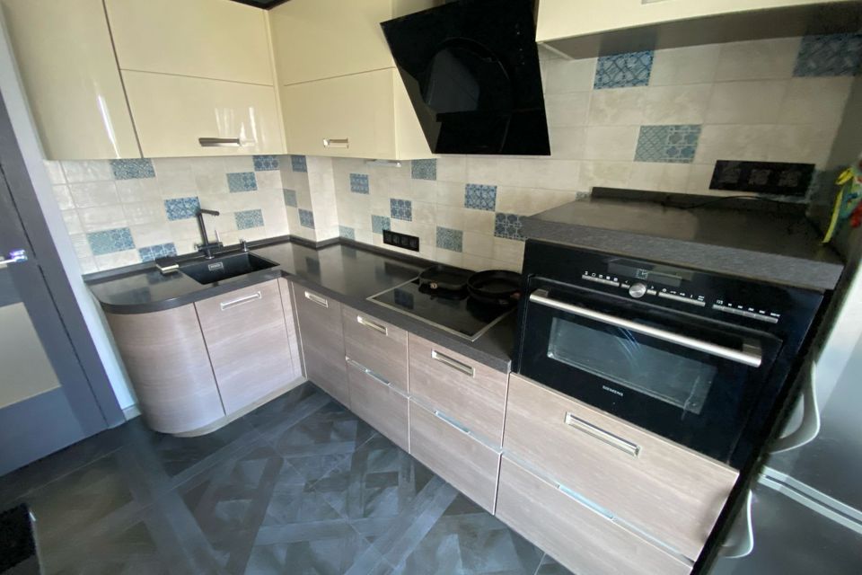 Продаётся 3-комнатная квартира, 60.6 м²
