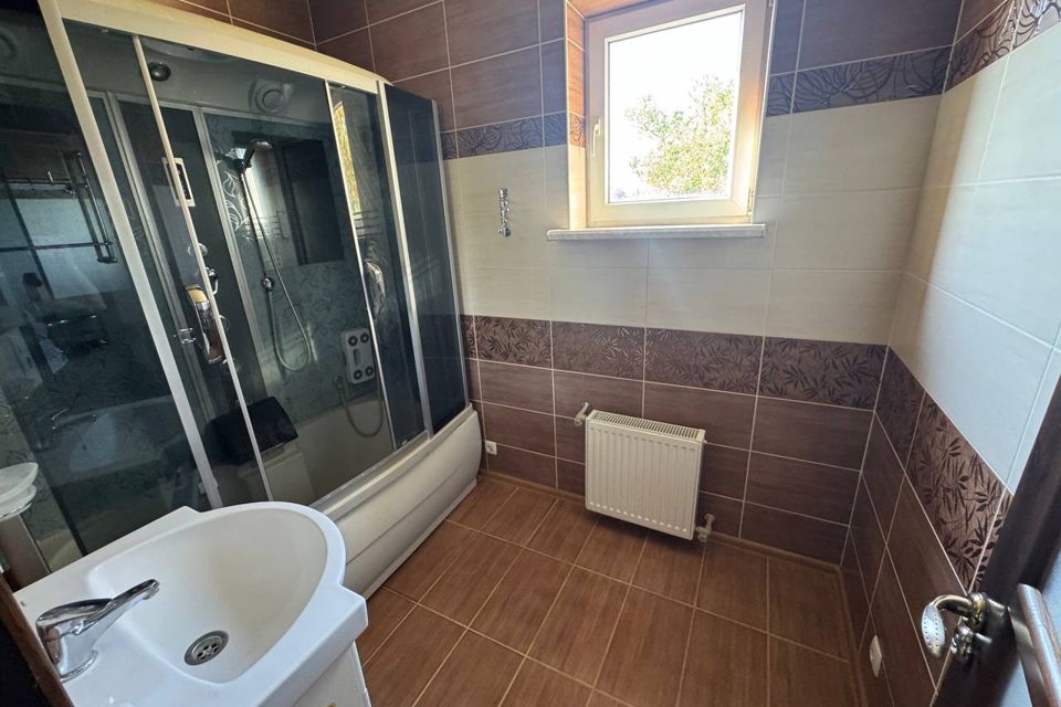 Продаётся 2-этажный дом, 164 м²