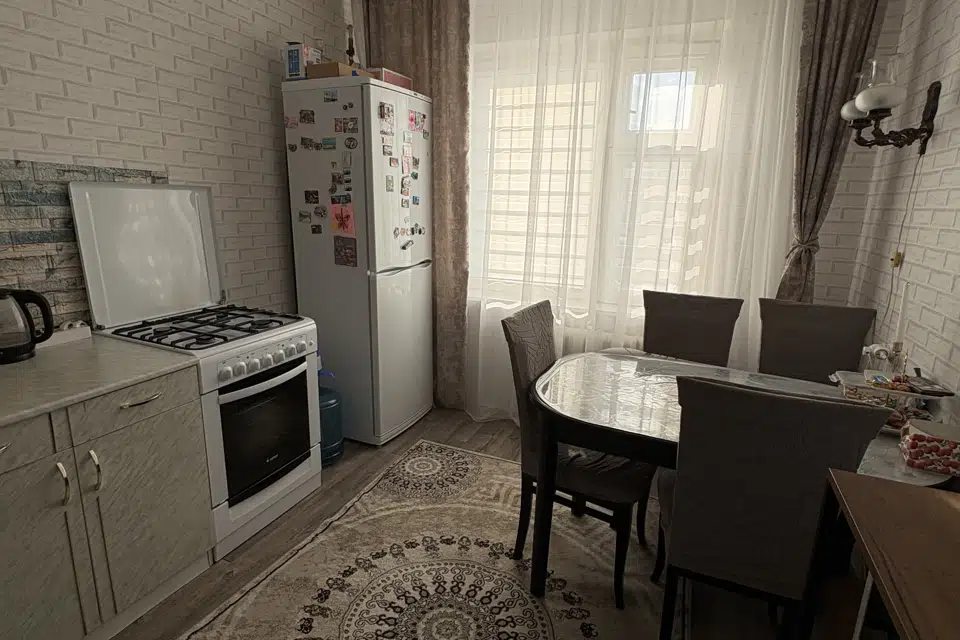 Продаётся 1-комнатная квартира, 40.3 м²