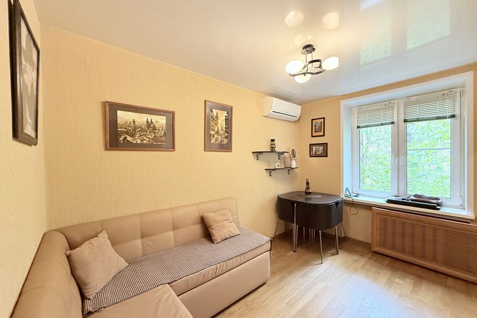 Продаётся 2-комнатная квартира, 42.8 м²