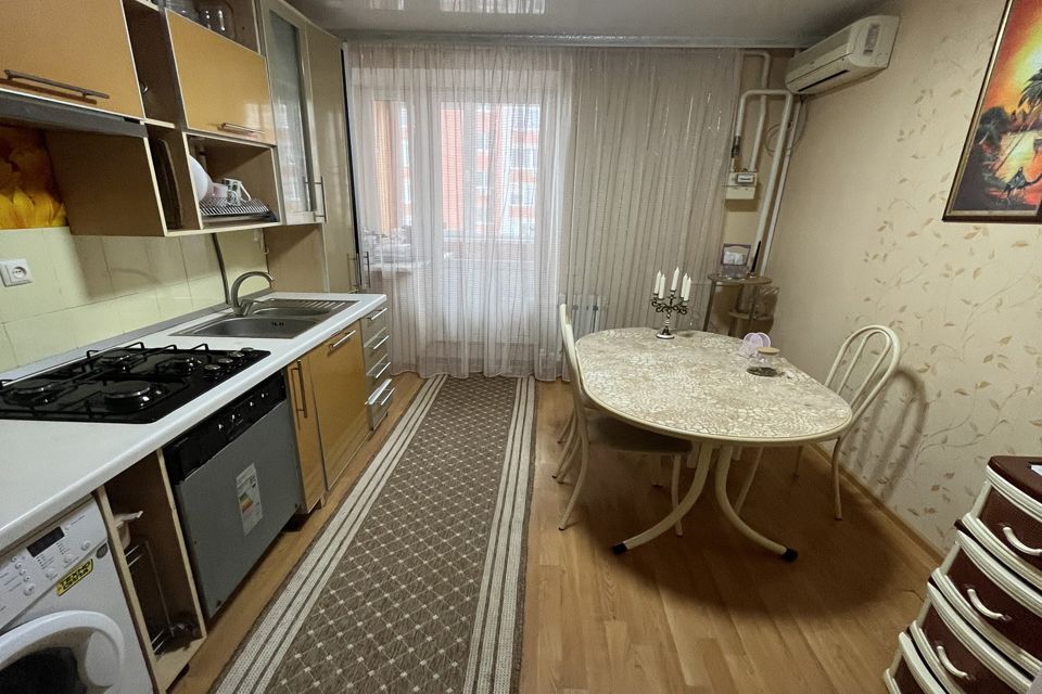 Продаётся 2-комнатная квартира, 56 м²