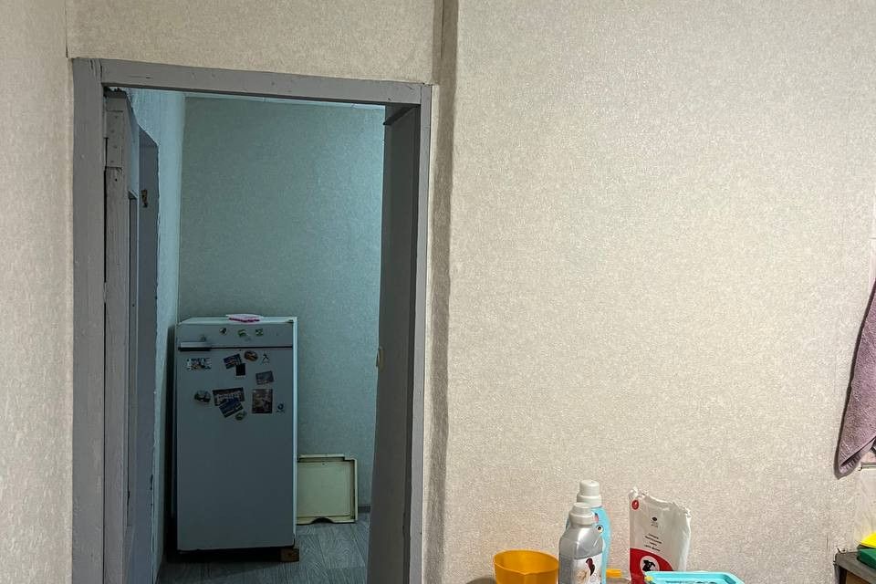 Продаётся 3-комнатная квартира, 44.9 м²