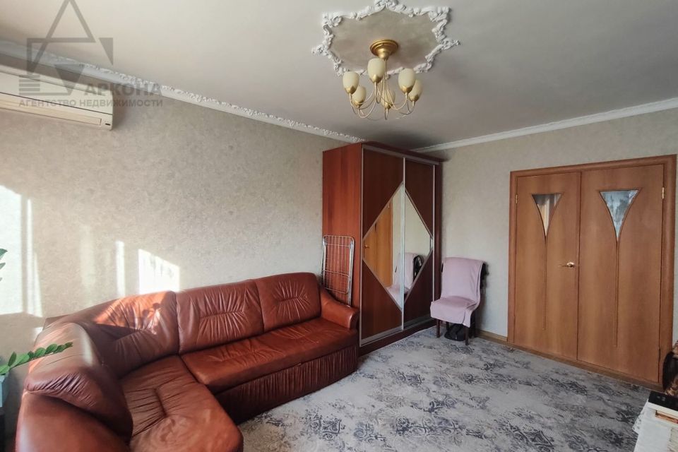 Продаётся 3-комнатная квартира, 63.4 м²
