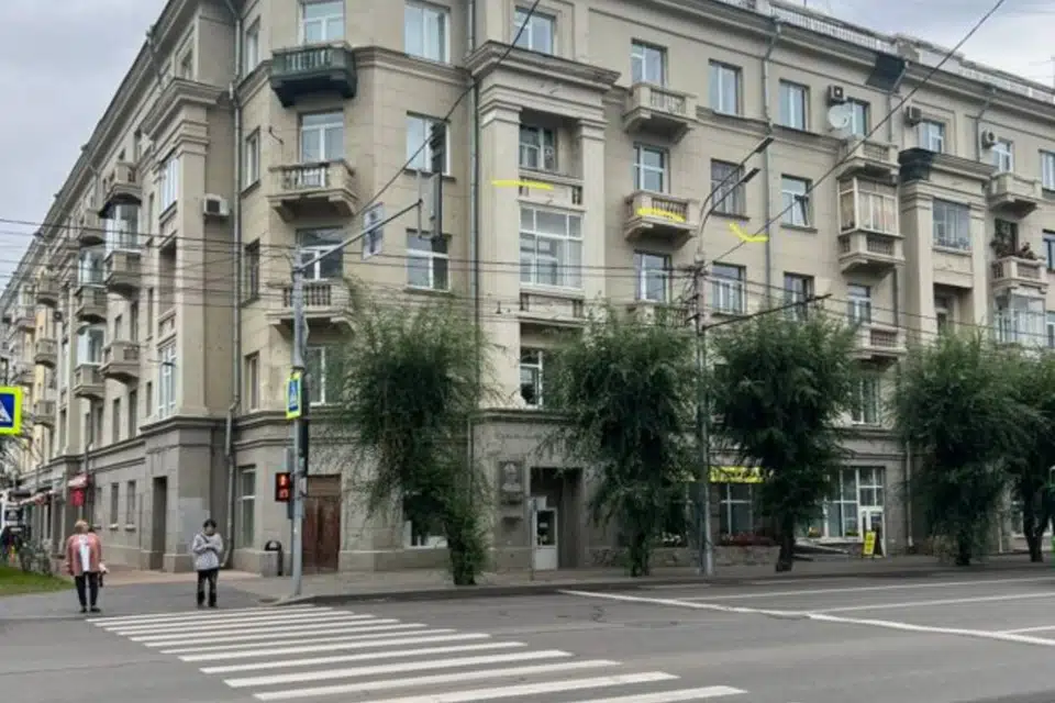 Продаётся 4-комнатная квартира, 81.8 м²